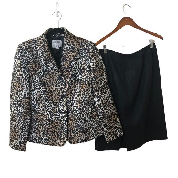 Collections for Le Suit Animal Print Skirt Set Sz 8 - Picture 1 of 10